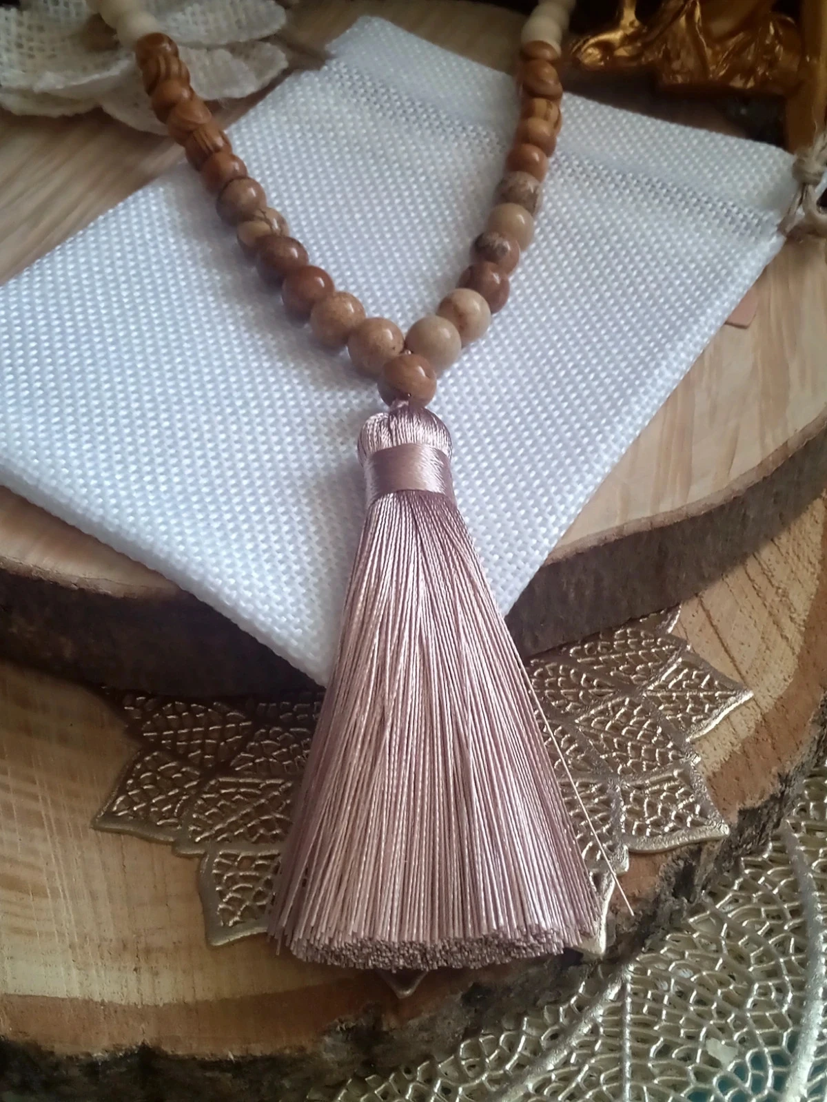 Collier Sautoir bohème en perles de bois + pierres de jaspe – photo 2